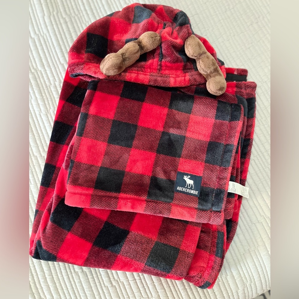 Abercrombie hooded blanket kids